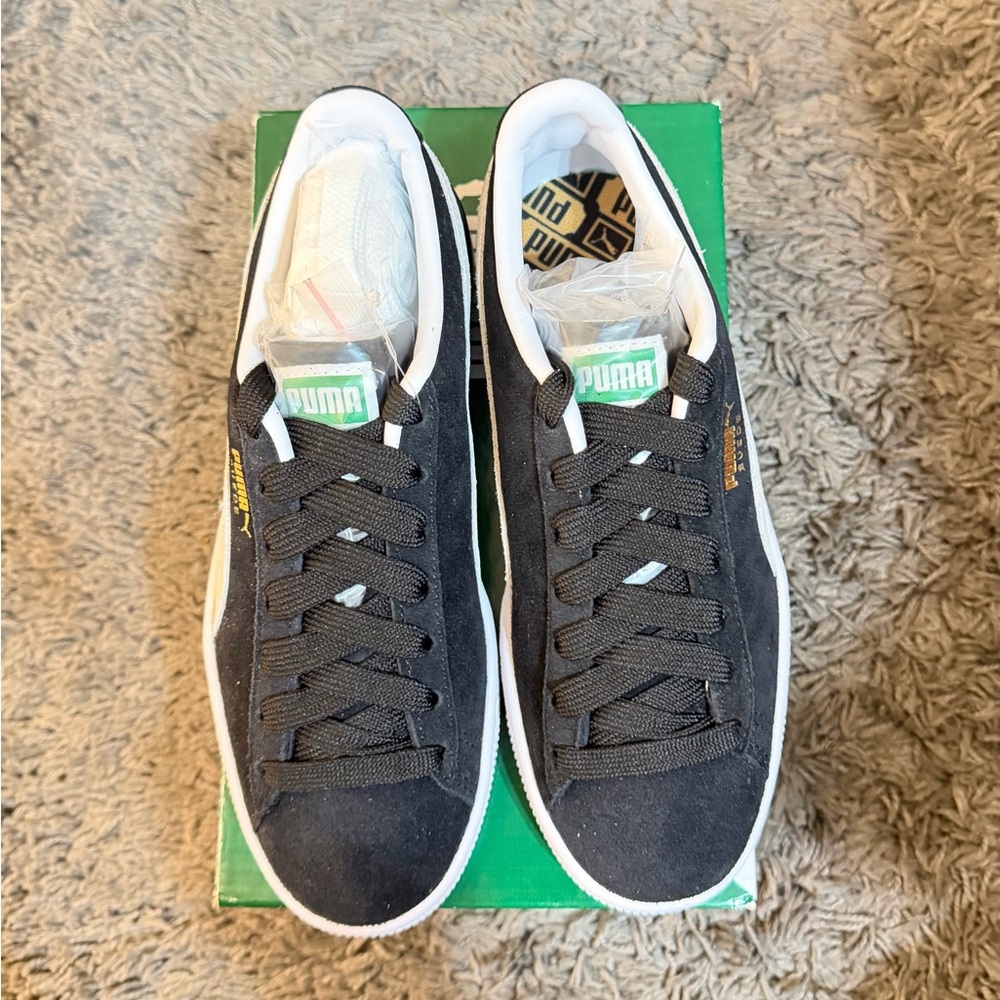 NWT Black & White Puma Suede Sneakers